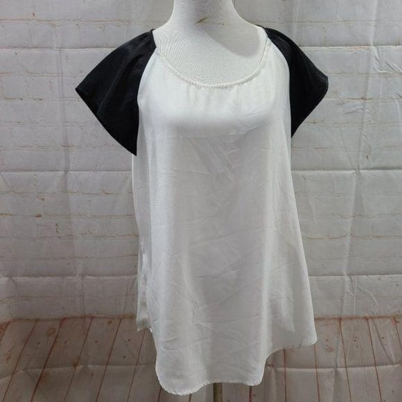 Express black sleeves zipper in top middle back - Picture 8 of 10